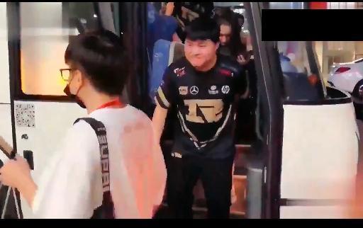 孙安佐女友爆料视频播放,揭秘事件背后惊人真相  第2张